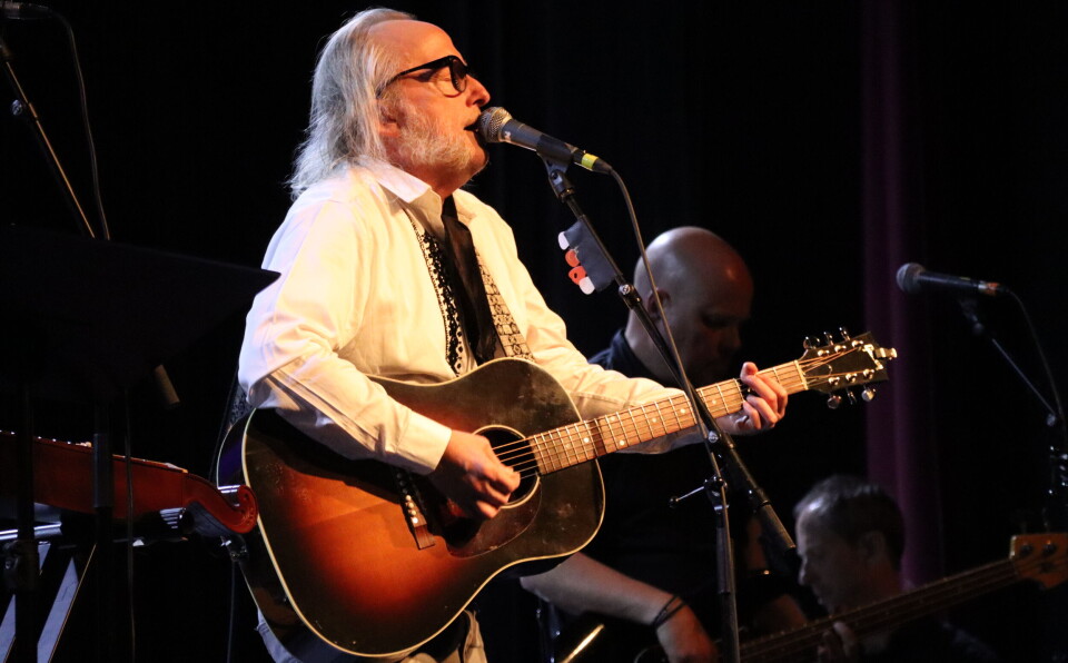 Levi Henriksen jubilerte på scenen på sin egen 60-årsdag.