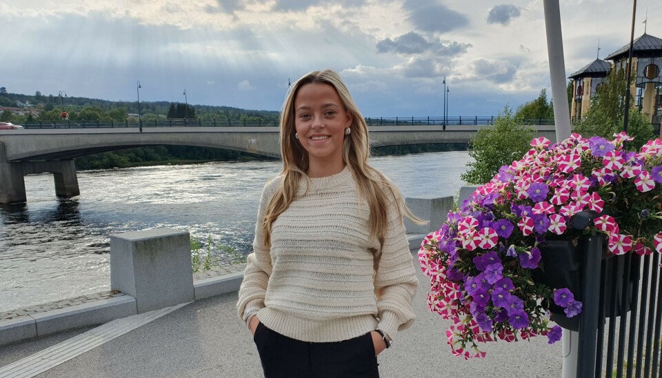 Karianne Moen-Pedersen (18) var på plass i Storhallen på lørdag for å ta imot besøkende til 'Åpen sommerdag'.