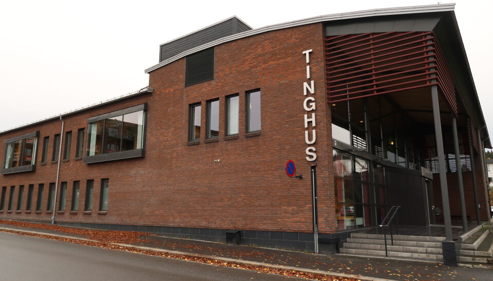 Ulovlig bilkjøring, trusler og omgang med narkotika. Kongsvingermannen som nylig møtte som tiltalt i tingretten, svarte ja på samtlige tiltalepunkter.
