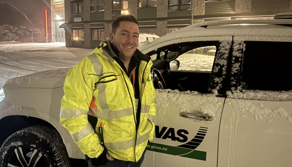 Henrik Tunhøvd, avdelingsleder i GIVAS, forteller at brøytingen har gått som planlagt, og at de nå er i gang med oppryddingsarbeidet.