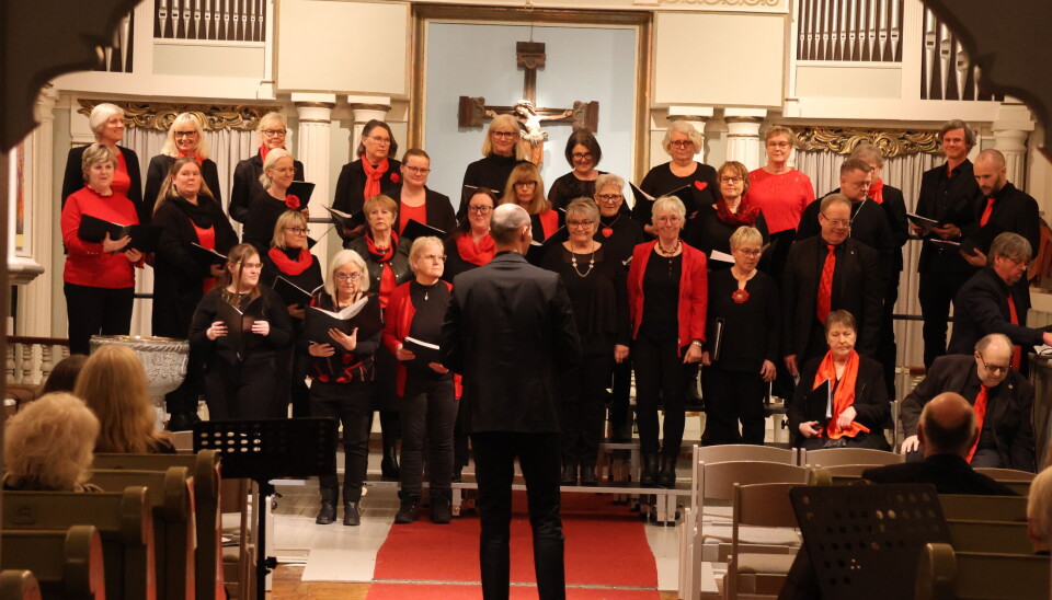 Kongsvinger Blanda Kor åpnet med Romjulsdrøm og avsluttet med Stjernesludd av Dum Dum Boys.