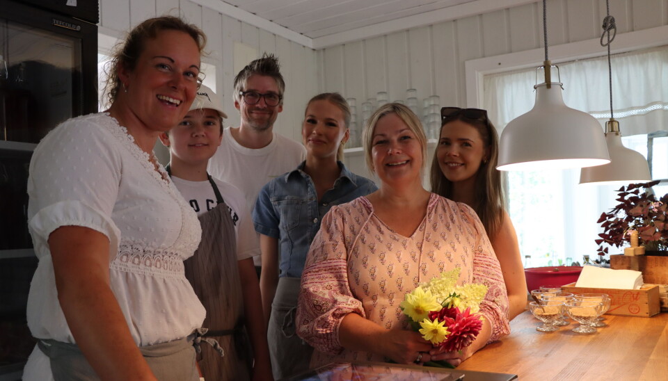 Denne søndagen var Drengen gårdsysteri godt rustet i bemanning. Therese Walle, (f.v.) Alexander Heimro, Tom Charles Lukashaugen, Charlotte Walsøe Lukashaugen, Ulla Walsøe Lukashaugen og Sina Walsøe.