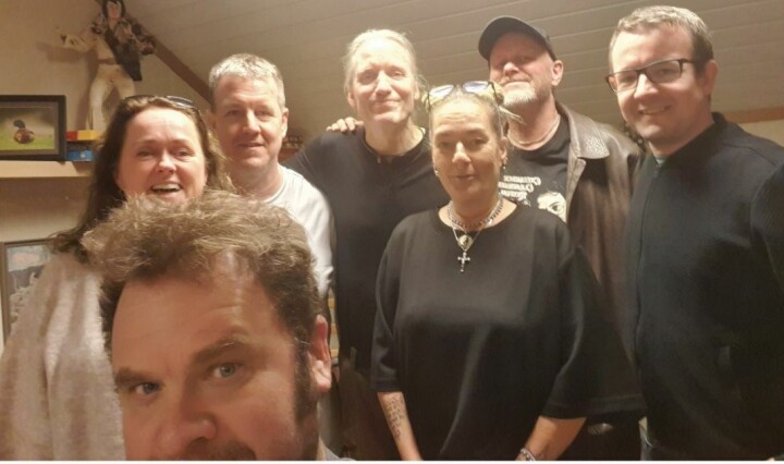 Tar publikum på ordet