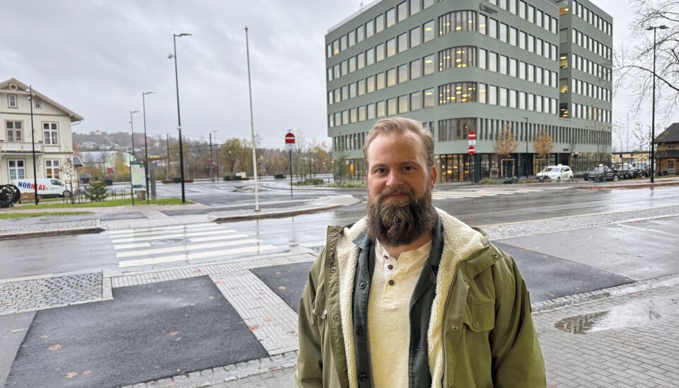 Jonas Linnerud flytter Pizzabakeren til Snarebygget og får stasjonen og Elvebredden som naboer på andre siden av Glommengata.