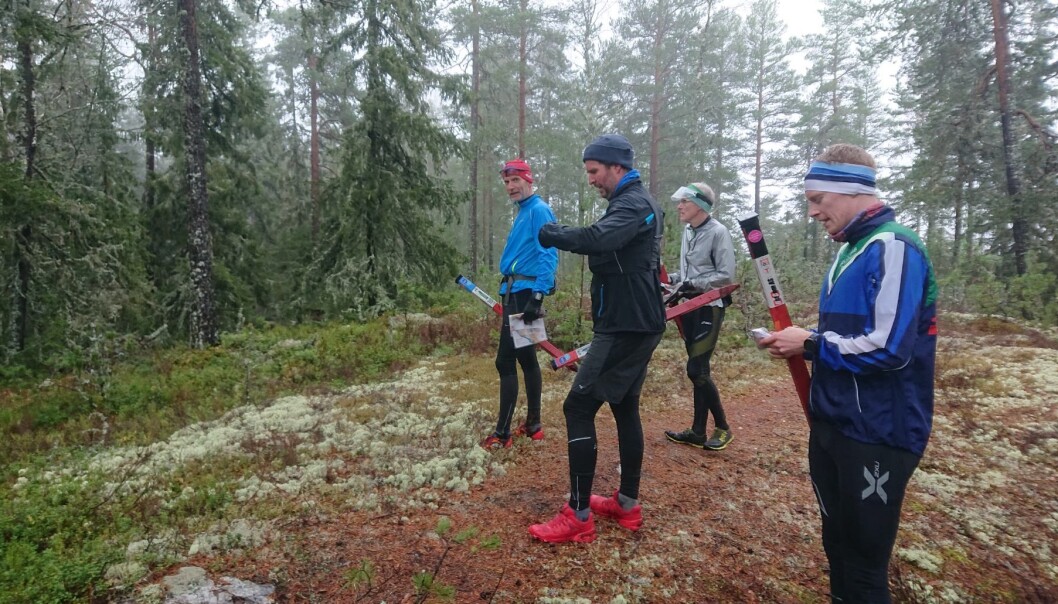 De tok det som en kombinasjon av trening og innsamling av stolper når årets jakt var over. De tok det som en kombinasjon av trening og innsamling av stolper når årets jakt var over.