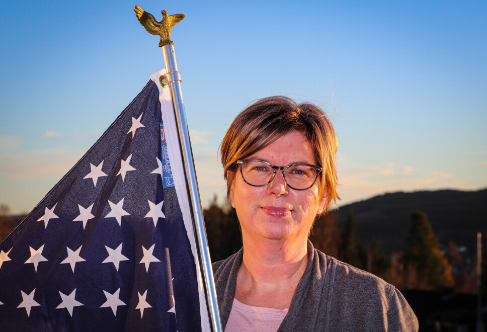 Julia Sørpebøl har levert sin stemme i USA-valget fra hjemmet sitt i Toresheimvegen i Kongsvinger. Det vil fortsatt ta tid før hun får vite hvem av Biden og Trump som kan kalle seg vinner - og president.
