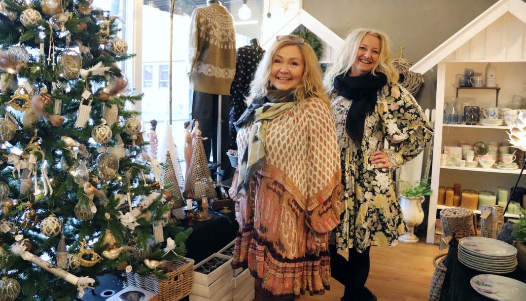Nå står den viktige julehandelen for tur. Anneli og Aud er spente på resultatet av årets. Nå står den viktige julehandelen for tur. Anneli og Aud er spente på resultatet av årets.