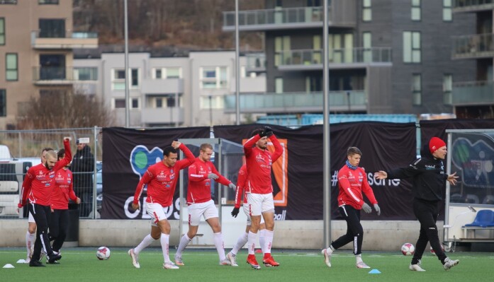 KIL er i gang med oppvarmingen i Åsane. KIL er i gang med oppvarmingen i Åsane.