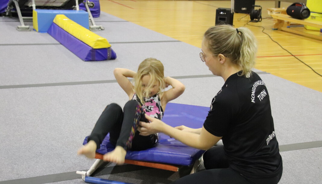 KIL Turn har sine treninger i i Holthallen. Mitt Kongsvinger var i november med på «Gymlek» 1 og 2 , turntrening for de yngste utøverne. KIL Turn har sine treninger i i Holthallen. Mitt Kongsvinger var i november med på «Gymlek» 1 og 2 , turntrening for de yngste utøverne.
