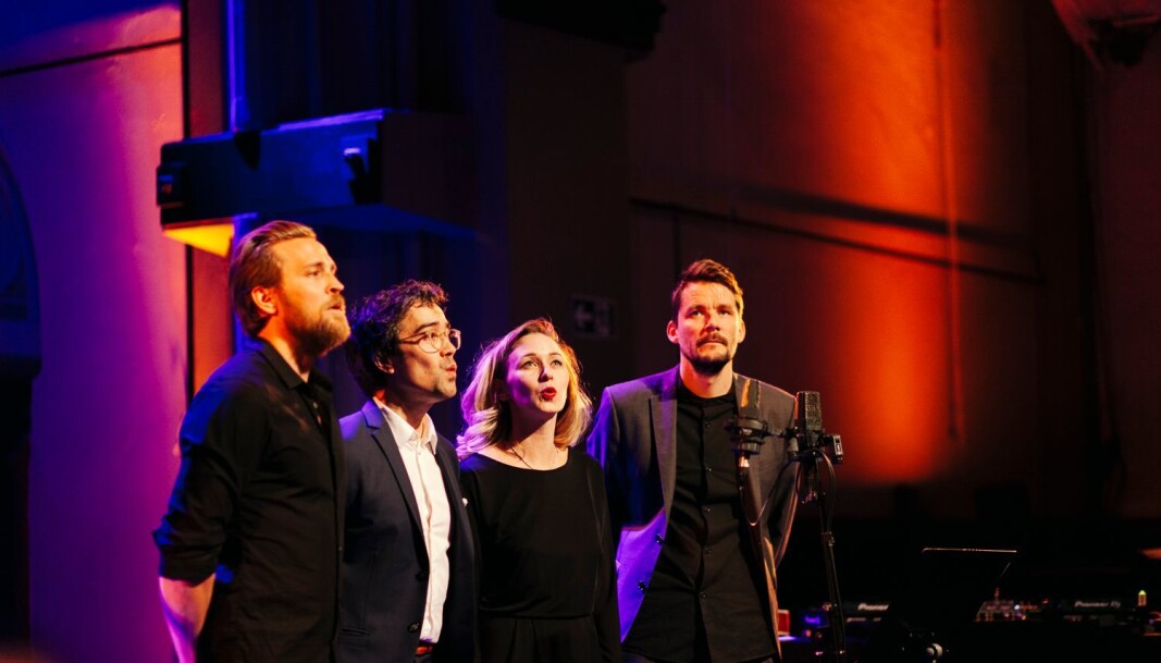 Når Gaute har litt fritid, spiller han i et slags nynorsk coverband med skuespillerne Tobias Santelmann, Marie Blokkhus, og Herman Sabado kalt The Young Suffering Ensembla. Når Gaute har litt fritid, spiller han i et slags nynorsk coverband med skuespillerne Tobias Santelmann, Marie Blokkhus, og Herman Sabado kalt The Young Suffering Ensembla.