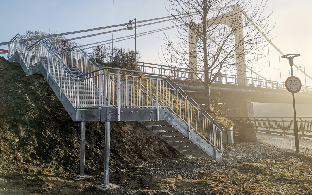 Den allerede mye omtalte trappa ved gamlebrua i Kongsvinger sentrum. Den allerede mye omtalte trappa ved gamlebrua i Kongsvinger sentrum.