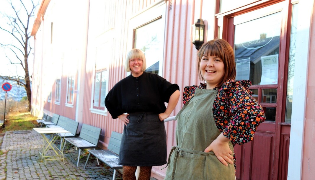 Mari Søbye Østlid (t.h.) og Toril Ramstad i Kafe Bohem Mari Søbye Østlid (t.h.) og Toril Ramstad i Kafe Bohem
