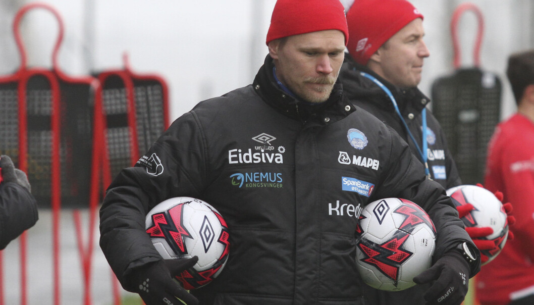KILs assistenttrener Toni Huuhka har blitt enige med klubben om å avbryte kontrakten, og har reist hjem til Finland. KILs assistenttrener Toni Huuhka har blitt enige med klubben om å avbryte kontrakten, og har reist hjem til Finland.