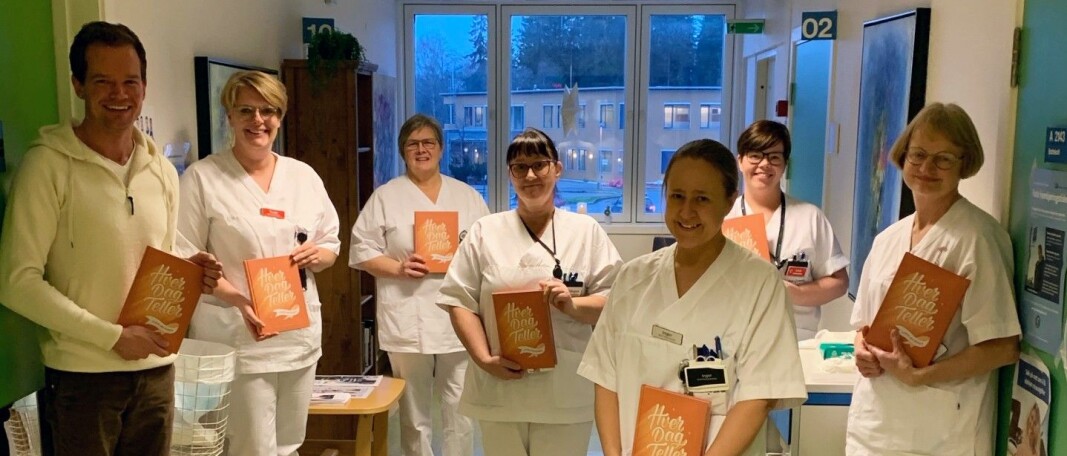 Thor Arne sammen med kreftsykepleiere ved Kongsvinger sykehus. Fra venstre: Trude Aasland, Ida Engebakken Venberget, Kari Hildegun Kagnes Negård, Inger Hansen, Linda Lysen og Bente Opsahl. Thor Arne sammen med kreftsykepleiere ved Kongsvinger sykehus. Fra venstre: Trude Aasland, Ida Engebakken Venberget, Kari Hildegun Kagnes Negård, Inger Hansen, Linda Lysen og Bente Opsahl.