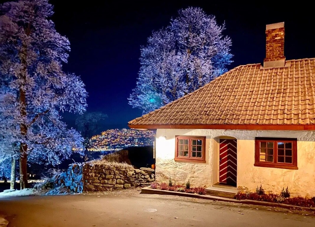 Idyll på festningen og byen langt der nede Idyll på festningen og byen langt der nede