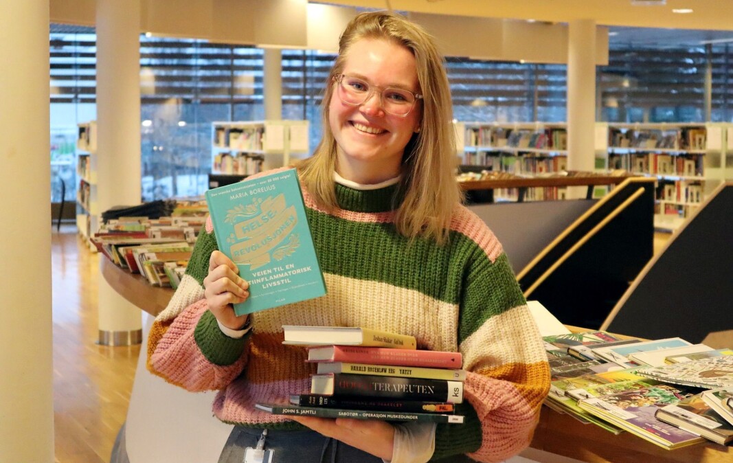 Bibliotekar Linda Andersen Ness med noen av fjorårets mest lånte bøker på Kongsvinger bibliotek Bibliotekar Linda Andersen Ness med noen av fjorårets mest lånte bøker på Kongsvinger bibliotek