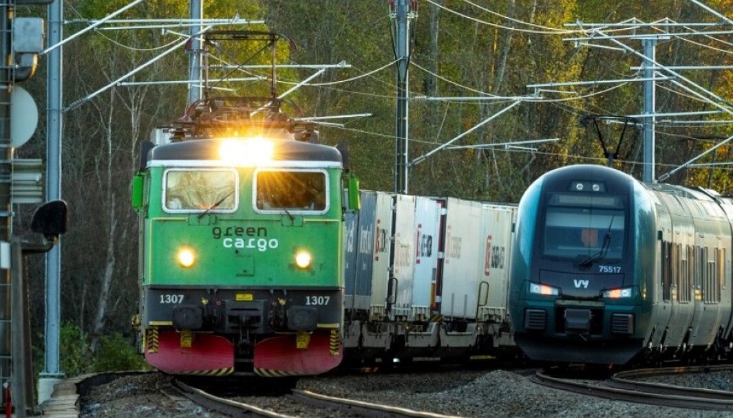 Sjur Strand er oppgitt over Jernbanedirektoratets planer - eller rettere sagt manglende planer, for Kongsvingerbanen. Sjur Strand er oppgitt over Jernbanedirektoratets planer - eller rettere sagt manglende planer, for Kongsvingerbanen.
