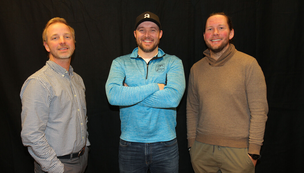 Daniel Larsson er første gjest i golfpodkasten Prøvesving. Her flankert av programlederne Ole Petter Vibekken (t.v.) og Roy Onsrud. Daniel Larsson er første gjest i golfpodkasten Prøvesving. Her flankert av programlederne Ole Petter Vibekken (t.v.) og Roy Onsrud.