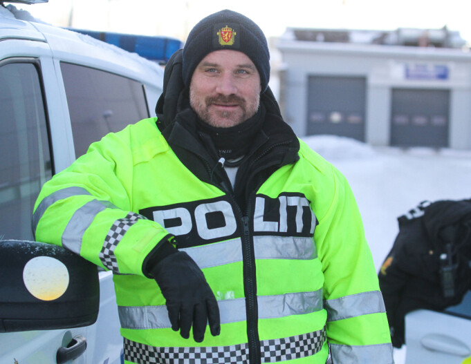 Håkon Beck i UP maner bilister til å la mobilen ligge i ro under kjøring. Håkon Beck i UP maner bilister til å la mobilen ligge i ro under kjøring.