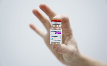 Ekspert: Trolig trygt å gi andre dose av AstraZeneca-vaksinen
