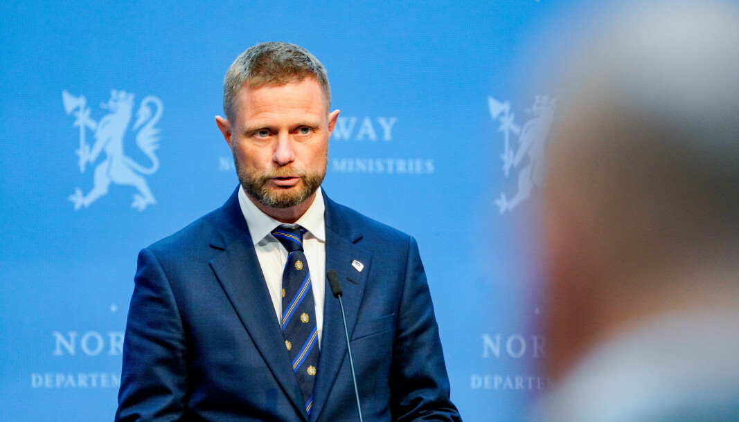 Helse- og omsorgsminister Bent Høie (H) på pressekonferanse om koronasituasjonen.