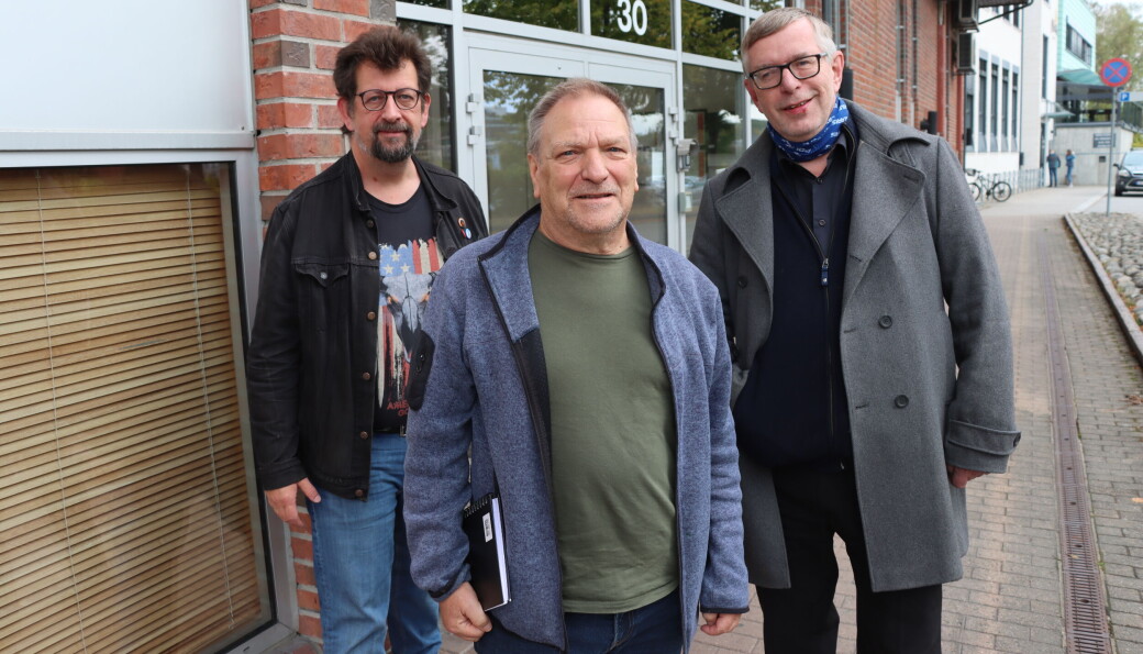 Johny Gullaker er gjest i Kulturstreif med Roos & Ovlien. Johny Gullaker er gjest i Kulturstreif med Roos & Ovlien.