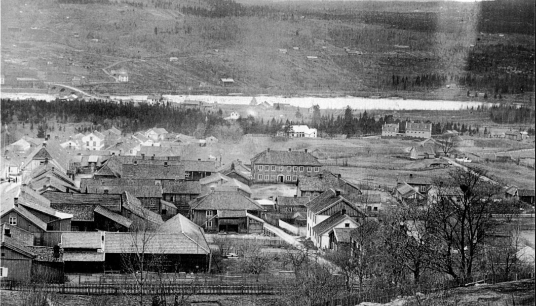 Trehusbebyggelsen i Øvrebyen har nasjonal verdi. Her sett fra Kongsvinger festning på slutten av 1800-tallet. Trehusbebyggelsen i Øvrebyen har nasjonal verdi. Her sett fra Kongsvinger festning på slutten av 1800-tallet.