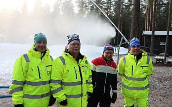 Disse frivillige står på: Nå kan du snart ta frem skiene igjen