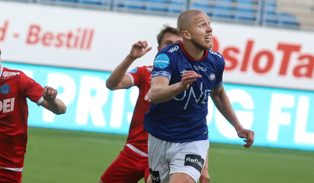 I fjor spilte Fredrik Holmé for Vålerenga og møtte sine kommende lagkamerater. I fjor spilte Fredrik Holmé for Vålerenga og møtte sine kommende lagkamerater.