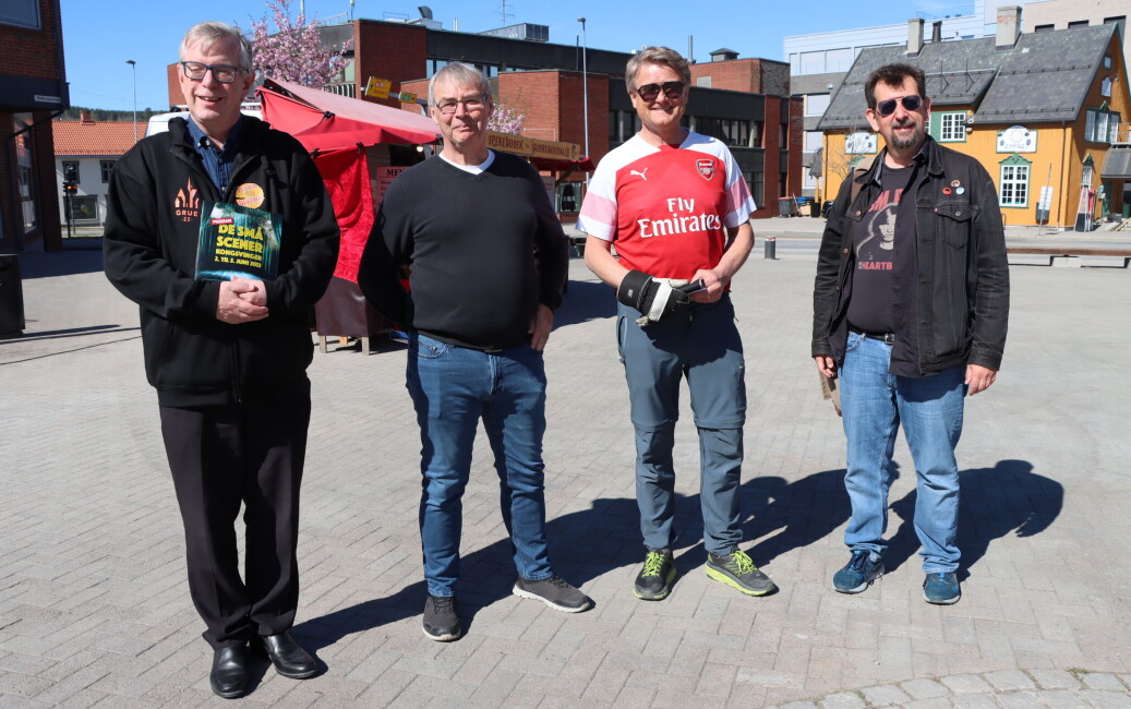 Øivind Roos, Trond Eng, Uno Arnesen og Lars Ovlien står for ukens Kulturstreif. Øivind Roos, Trond Eng, Uno Arnesen og Lars Ovlien står for ukens Kulturstreif.