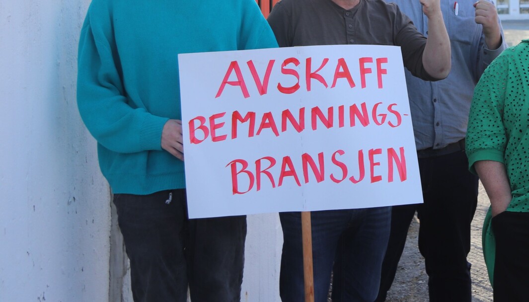 Fra årets forberedelser til 1. mai-toget. Innsenderen har kritiske innvendinger mot fagbevegelsens fremstilling av bransjen. Fra årets forberedelser til 1. mai-toget. Innsenderen har kritiske innvendinger mot fagbevegelsens fremstilling av bransjen.