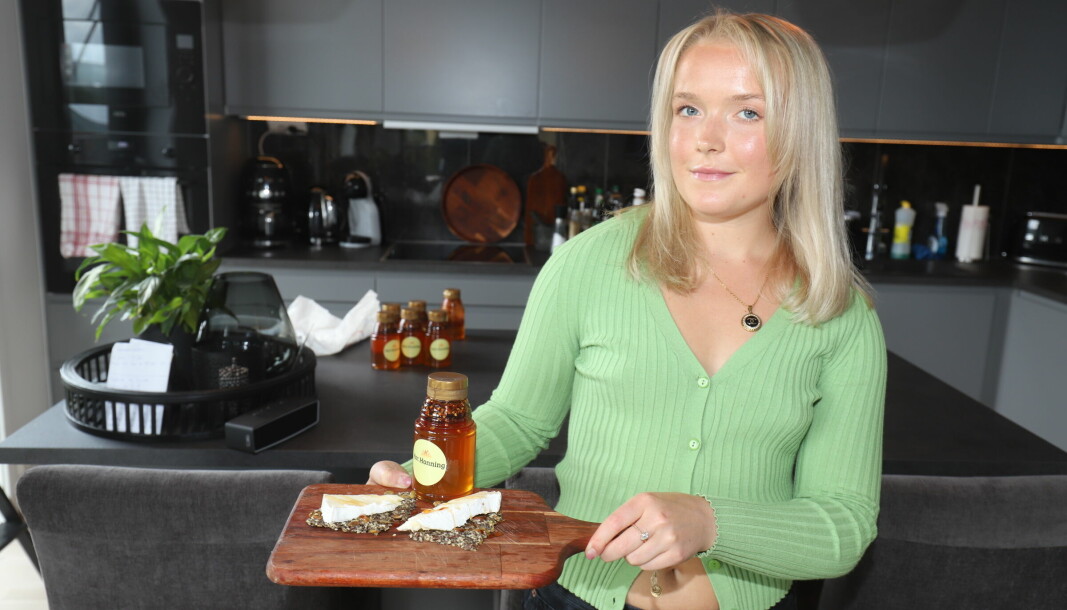 Med sin egen Hot Honning ønsker Tuva Holmestrand Johansen å kunne slå seg opp som influencer-matelskeren som er opptatt av bærekraft i matindustrien.