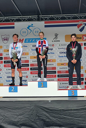 Tobias Skretting med sølvmedalje. Tobias Skretting med sølvmedalje.