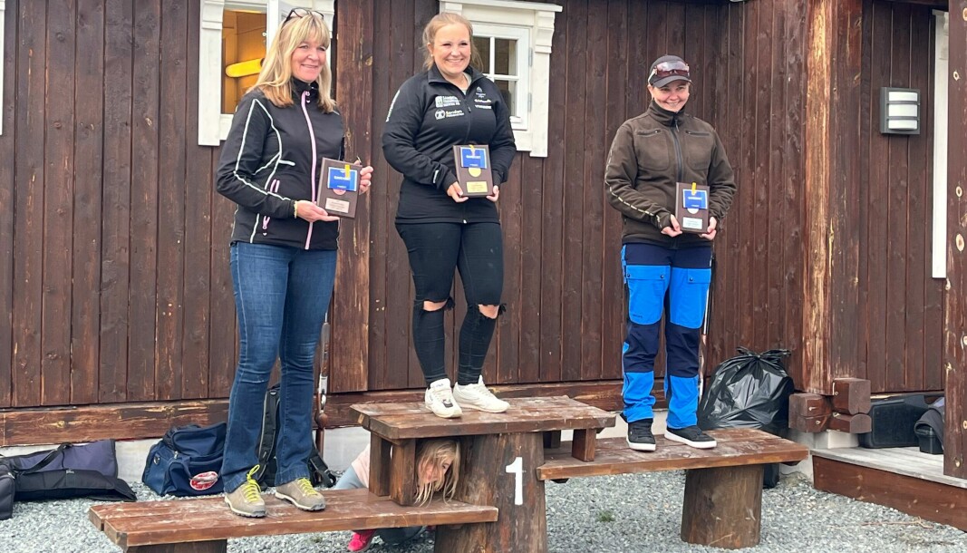 Anja Dramstad (til høyre i bildet) var nest beste kvinne under helgens norgesmesterskap.
