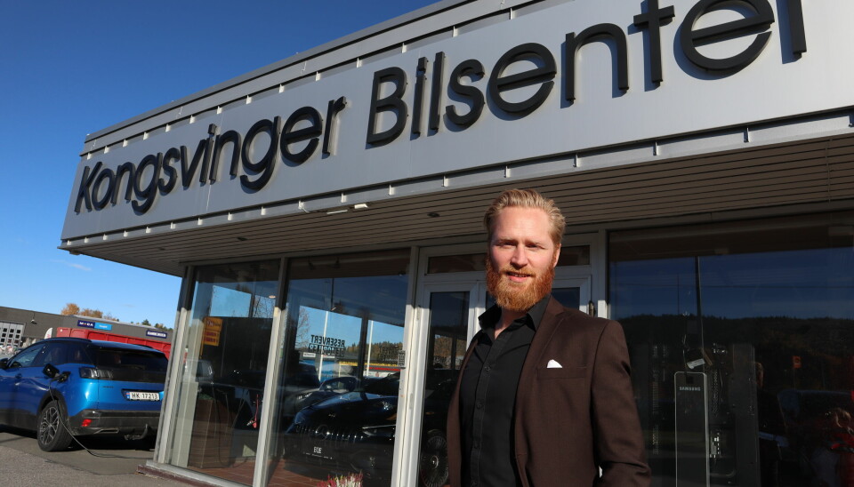 Daglig leder på Kongsvinger Bilsenter, Lars Erik Fremming mistenker at salget av elbiler kan gå ned.