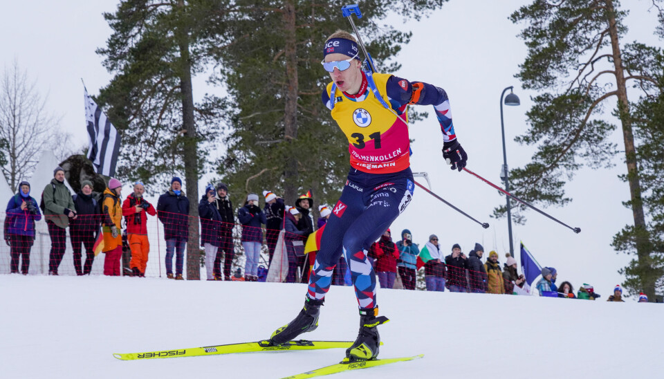 Johannes Thinges Bøe under 10 km skiskyting sprint i Holmenkollen torsdag.