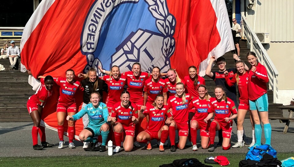 KIL Fotball Kvinner har nå fire strake seire og lukter på tabelltet. Her avbildet etter lørdagens 1-0 seier på bortebane mot Larvik klubben Nanset.