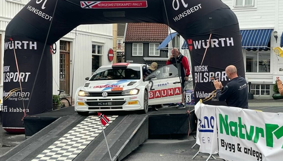 Ole Christian Veiby og kartleser Jørn Listerud vant Rally Grimstad lørdag