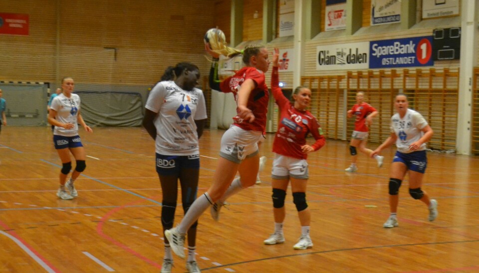 Maylene Sølien Torhov var en av KILs håndballdamer som var farlig foran Akers mål. Med åtte mål i gårsdagens kamp var hun den KIL-spilleren som scoret nest-flest mål.